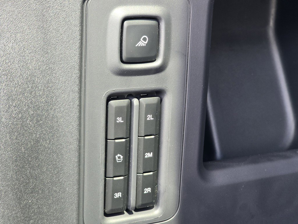 2025 Ford Expedition photo 19