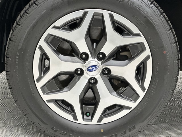 2021 Subaru Forester Premium photo 2