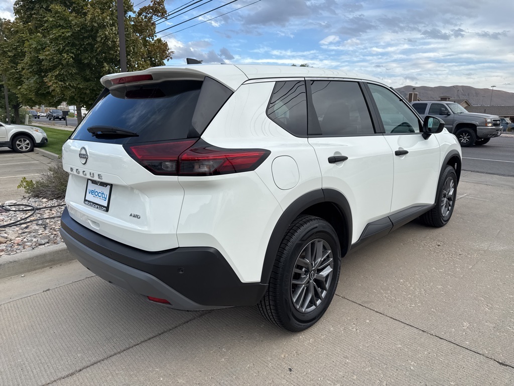 2023 Nissan Rogue S photo 3