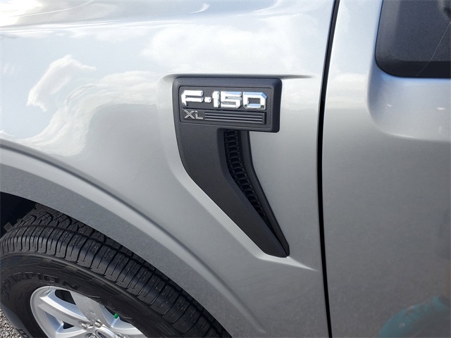 2025 Ford F-150 XL photo 10