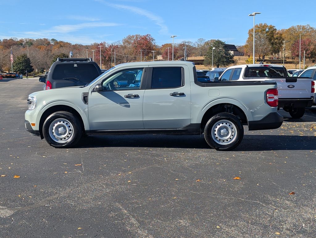 2024 Ford Maverick XL photo 3