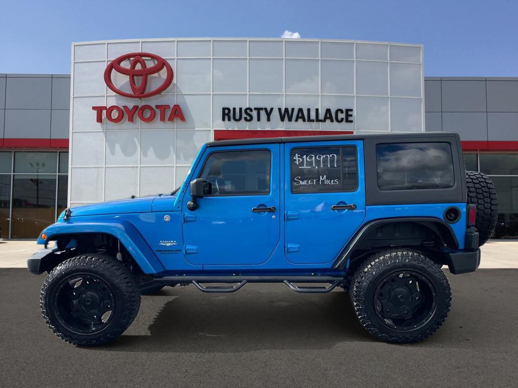 2015 Jeep Wrangler Unlimited Sahara's photo