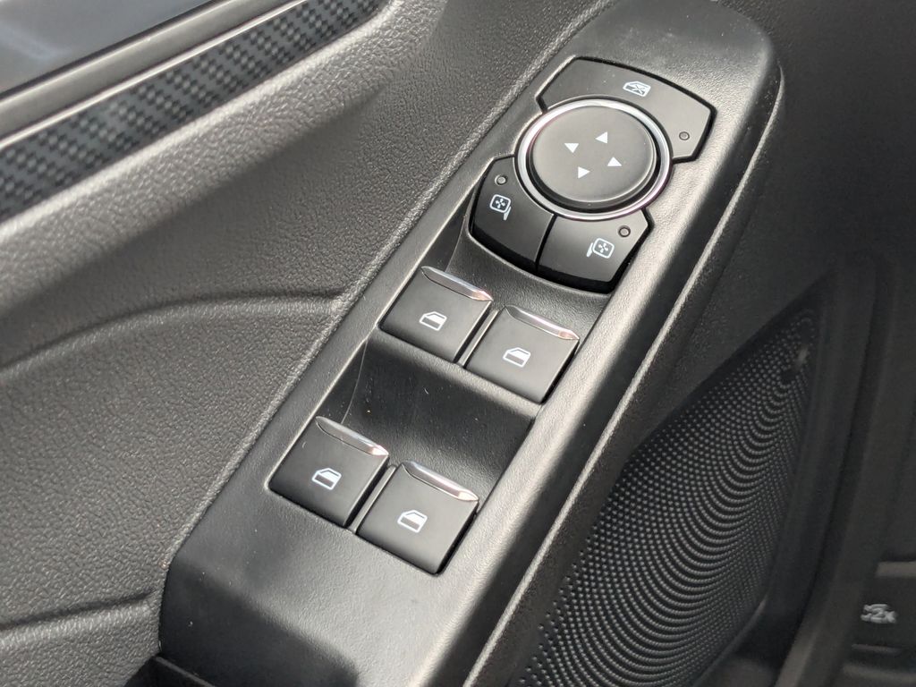 2025 Ford Escape Hybrid ST-Line photo 25