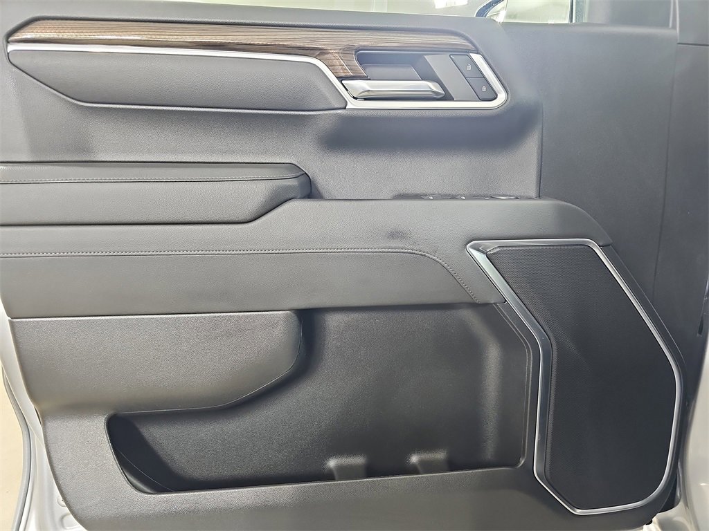 2022 Chevrolet Silverado 1500 LT photo 24