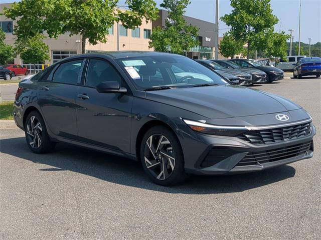 2025 Hyundai Elantra Hybrid SEL Sport photo 3