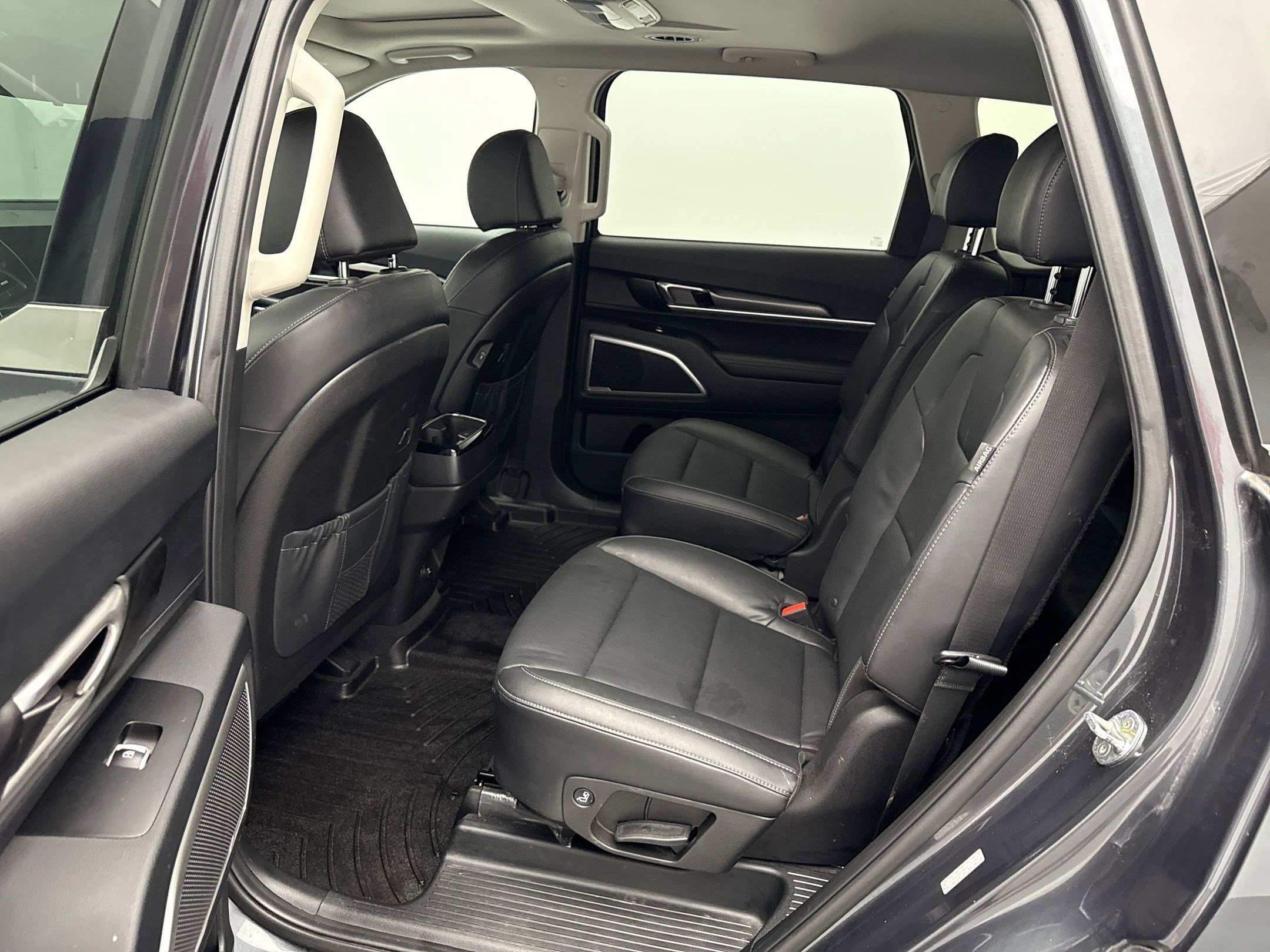 2023 Kia Telluride S photo 13