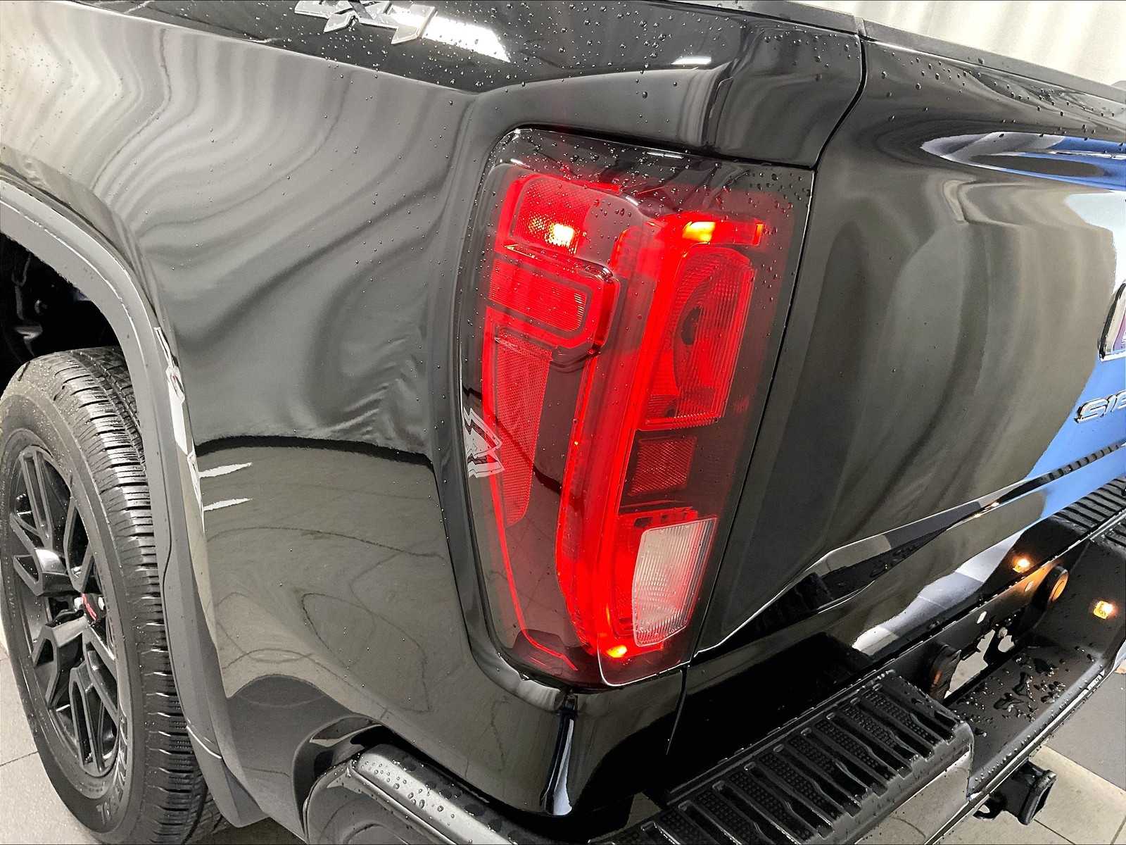 2024 Gmc Sierra 1500 Elevation photo 33