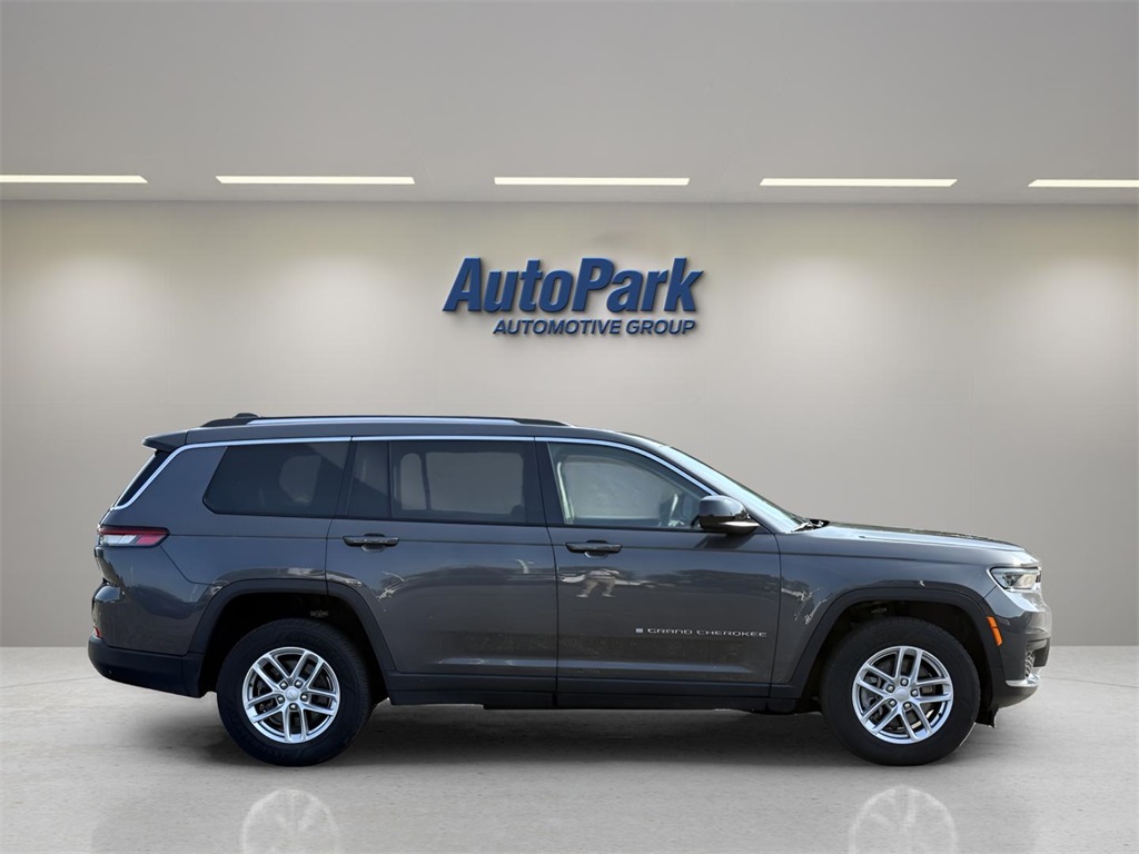 2021 Jeep Grand Cherokee Laredo photo 6