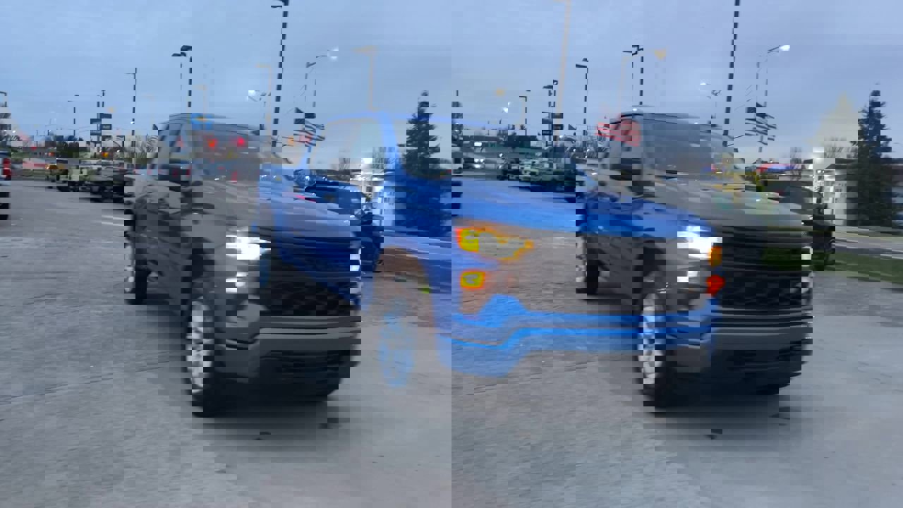 2026 Chevrolet Silverado 1500 Custom photo 3