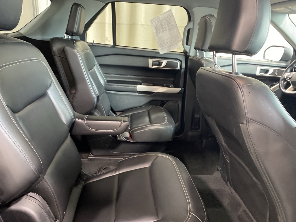 2022 Ford Explorer XLT photo 15
