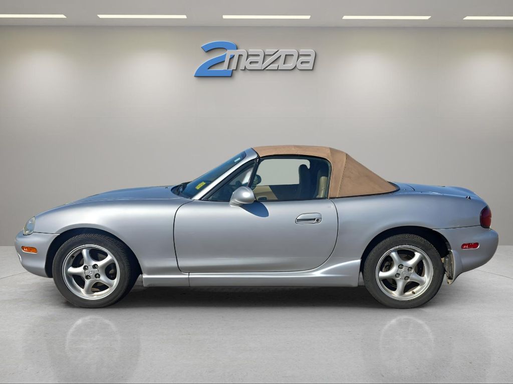 2000 Mazda MX-5 Miata Miata Base photo 2