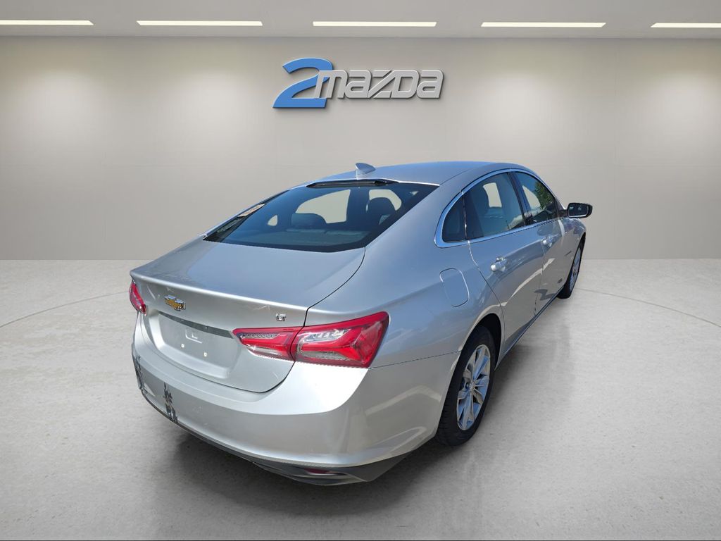 2021 Chevrolet Malibu 1LT photo 4