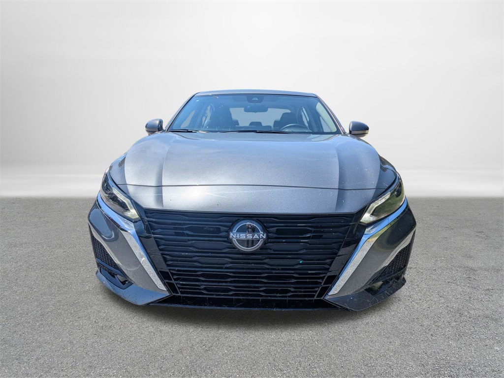 2025 Nissan Altima 2.5 SV photo 8