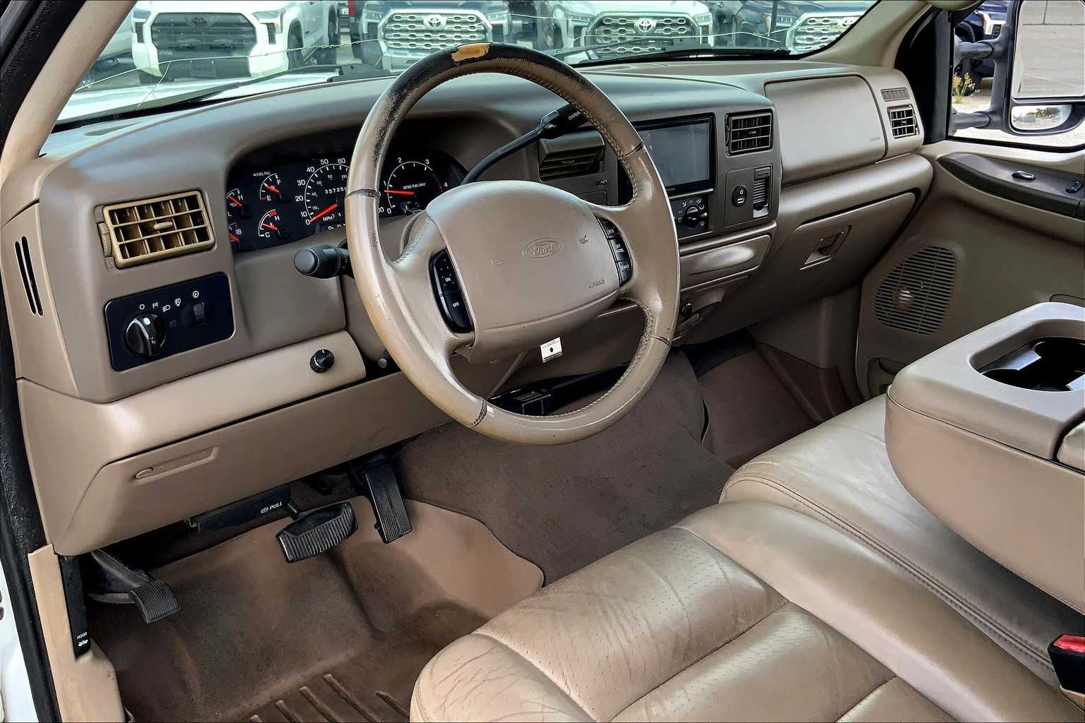 2001 Ford F-350 photo 15