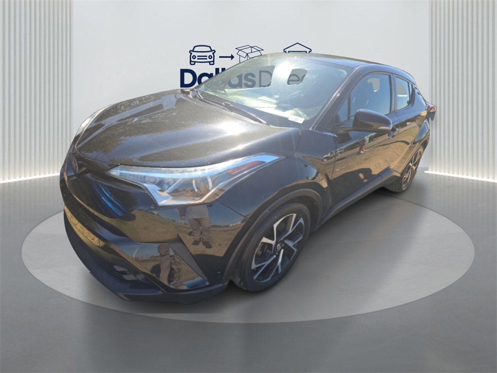 2018 Toyota C-HR XLE Premium photo 2