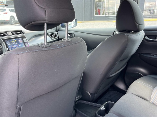 2023 Nissan Leaf S photo 18