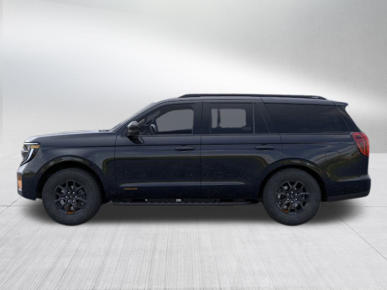 2025 Ford Expedition photo 2