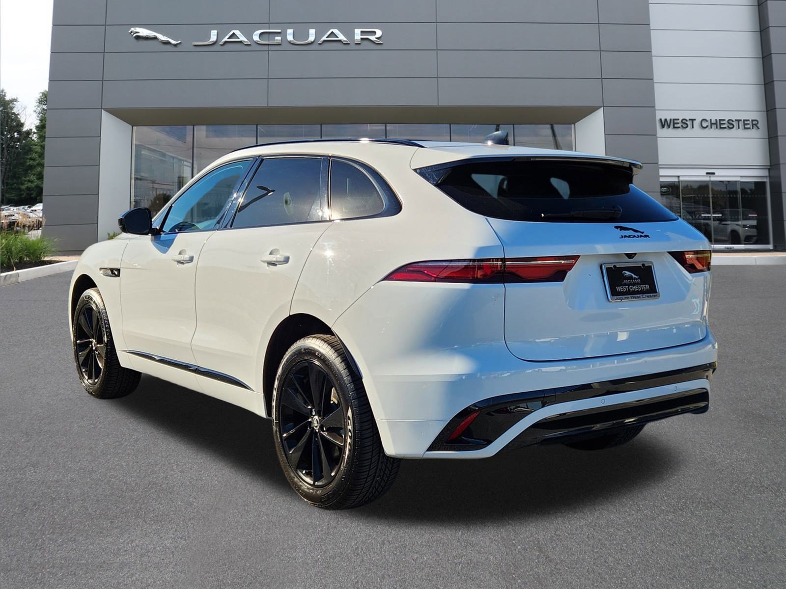 2025 Jaguar F-PACE P250 R-Dynamic S photo 3