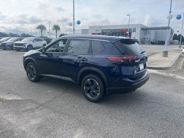 2026 Nissan Rogue SV photo 3