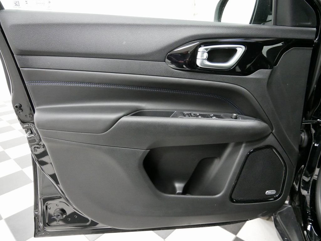 2025 Jeep Compass Limited photo 7