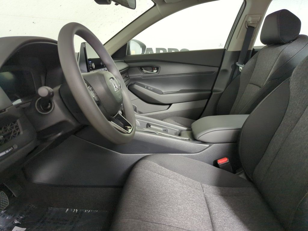 2025 Honda Accord LX 1.5T photo 11