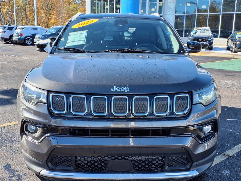 2022 Jeep Compass Limited photo 2