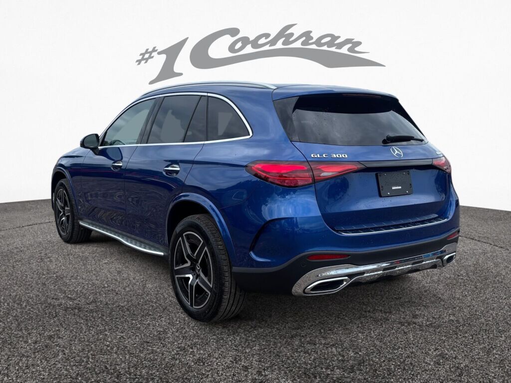 2026 Mercedes Benz GLC 300 4MATIC photo 4