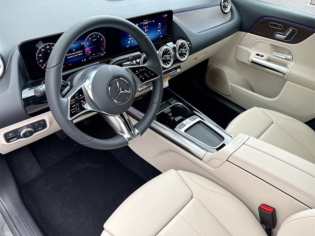 2026 Mercedes Benz GLA 250 photo 3