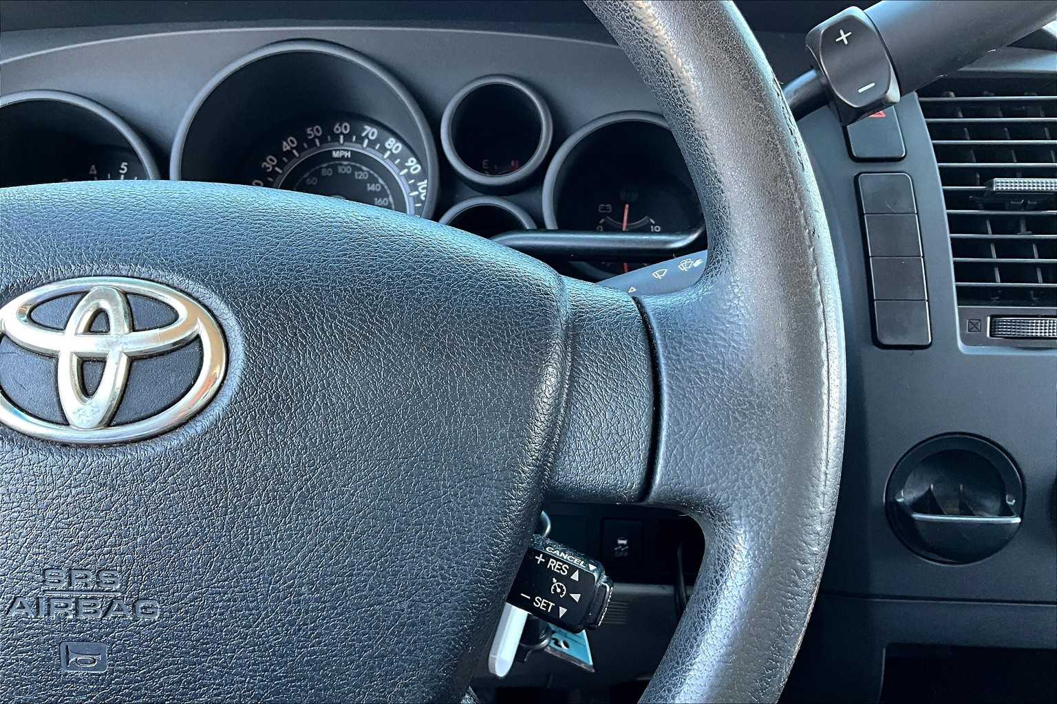 2013 Toyota Tundra Double Cab photo 22