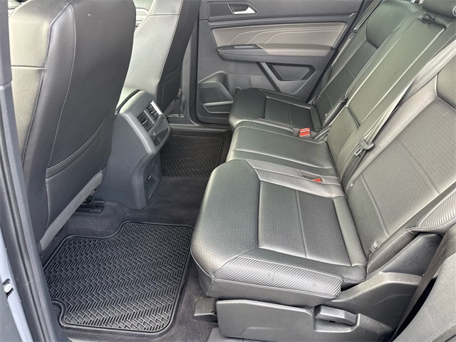 2021 Volkswagen Atlas Cross Sport SE Technology photo 10