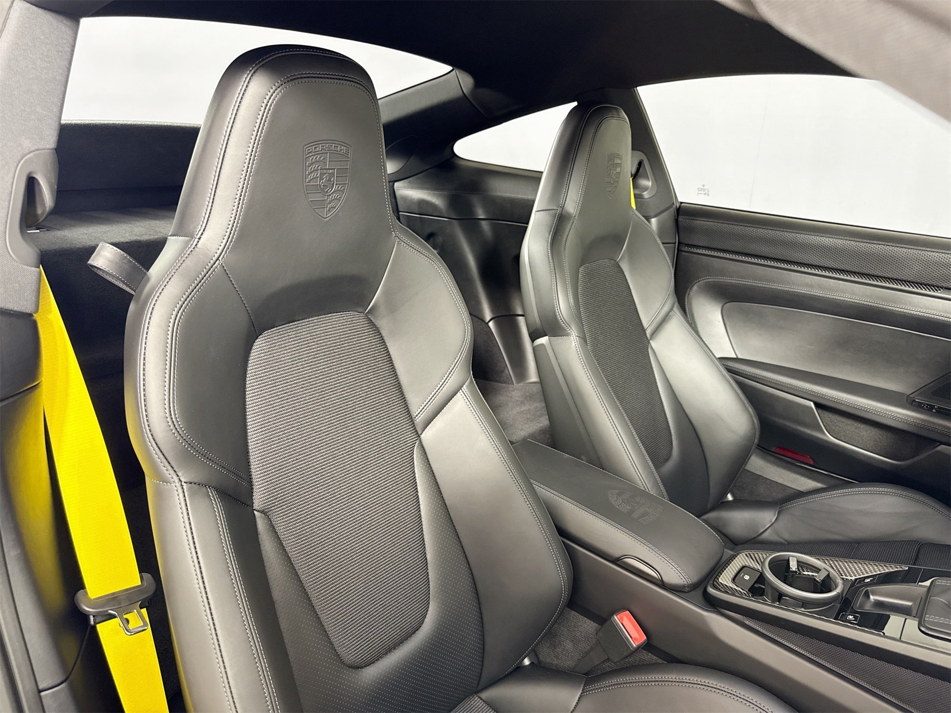 2023 Porsche 911 GT3 Touring photo 21