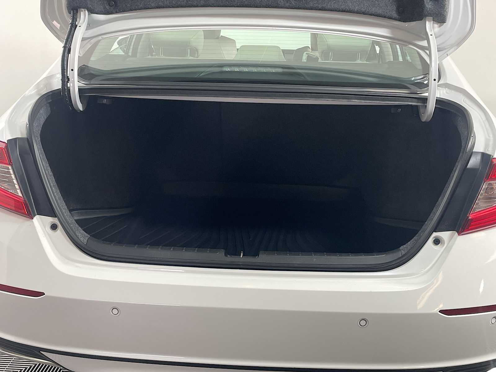 2021 Honda Accord EX-L photo 24