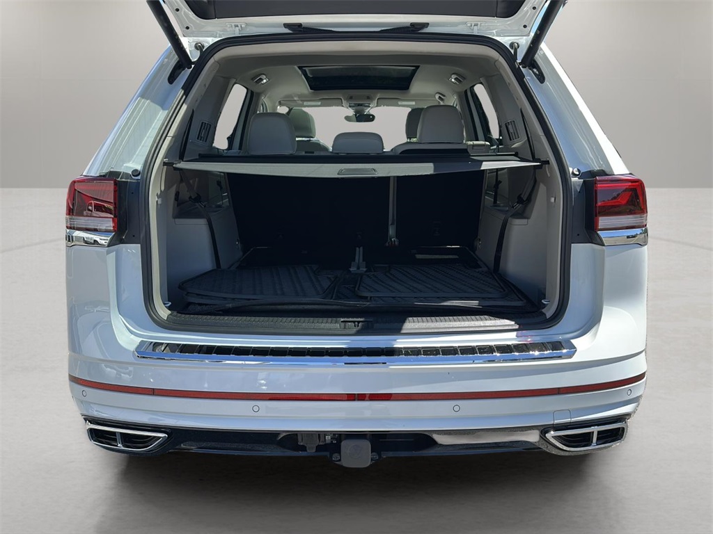 2024 Volkswagen Atlas SEL Premium R-Line photo 12