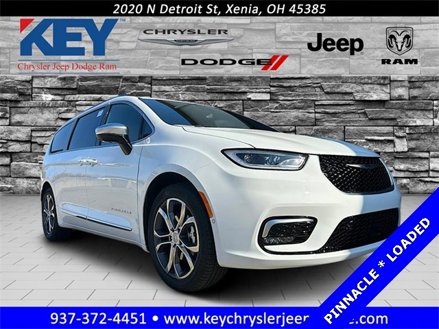 2026 Chrysler Pacifica Pinnacle's photo