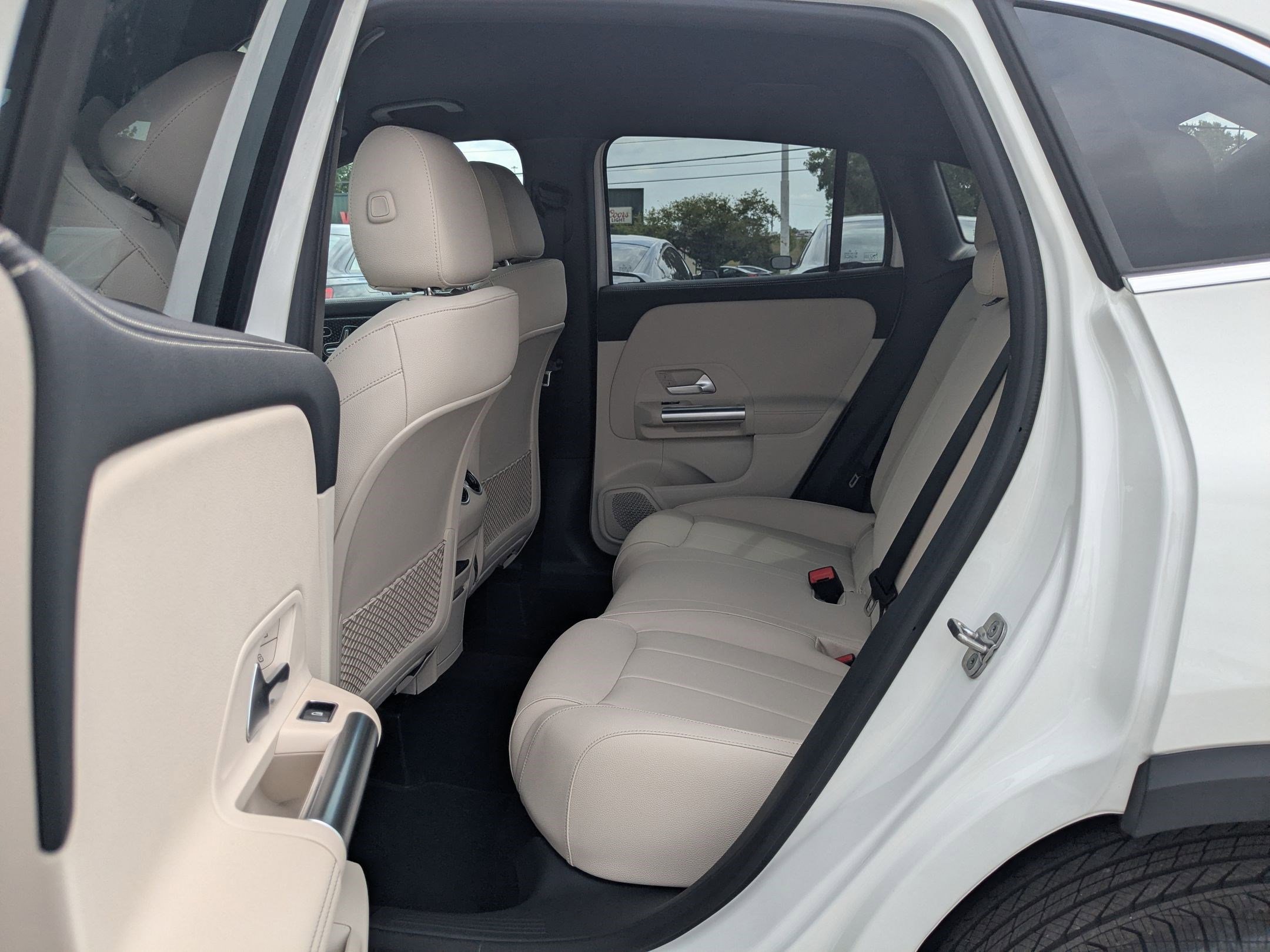 2026 Mercedes Benz GLA 250 4MATIC photo 23
