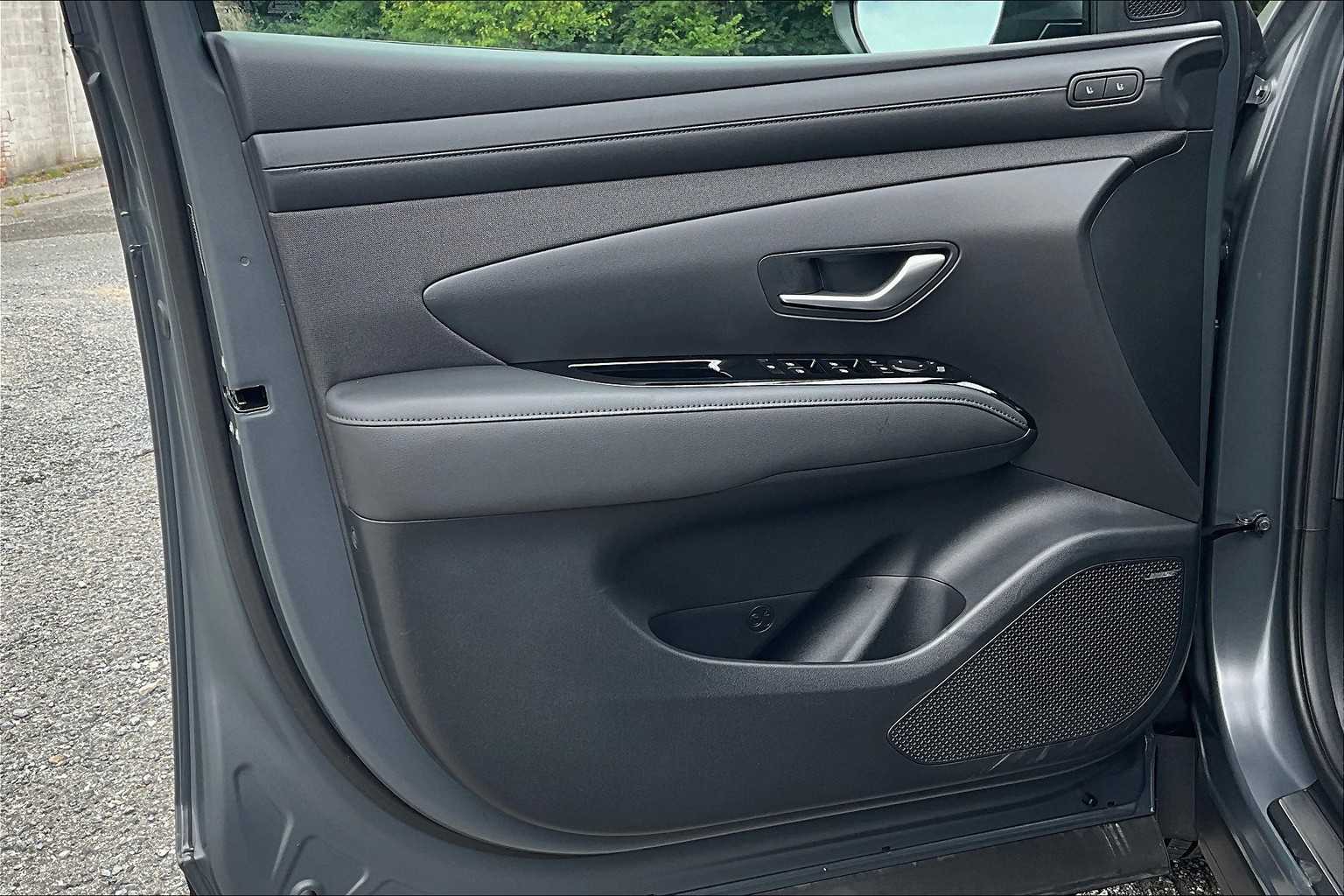 2025 Hyundai Tucson Limited photo 21