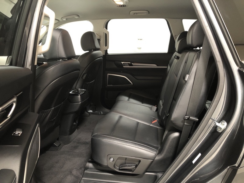 2023 Kia Telluride LX photo 14
