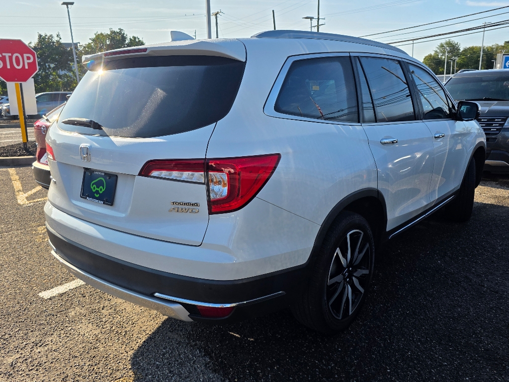2022 Honda Pilot Touring photo 2