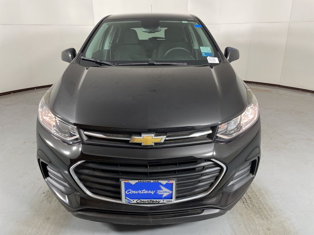 2021 Chevrolet Trax LS photo 4