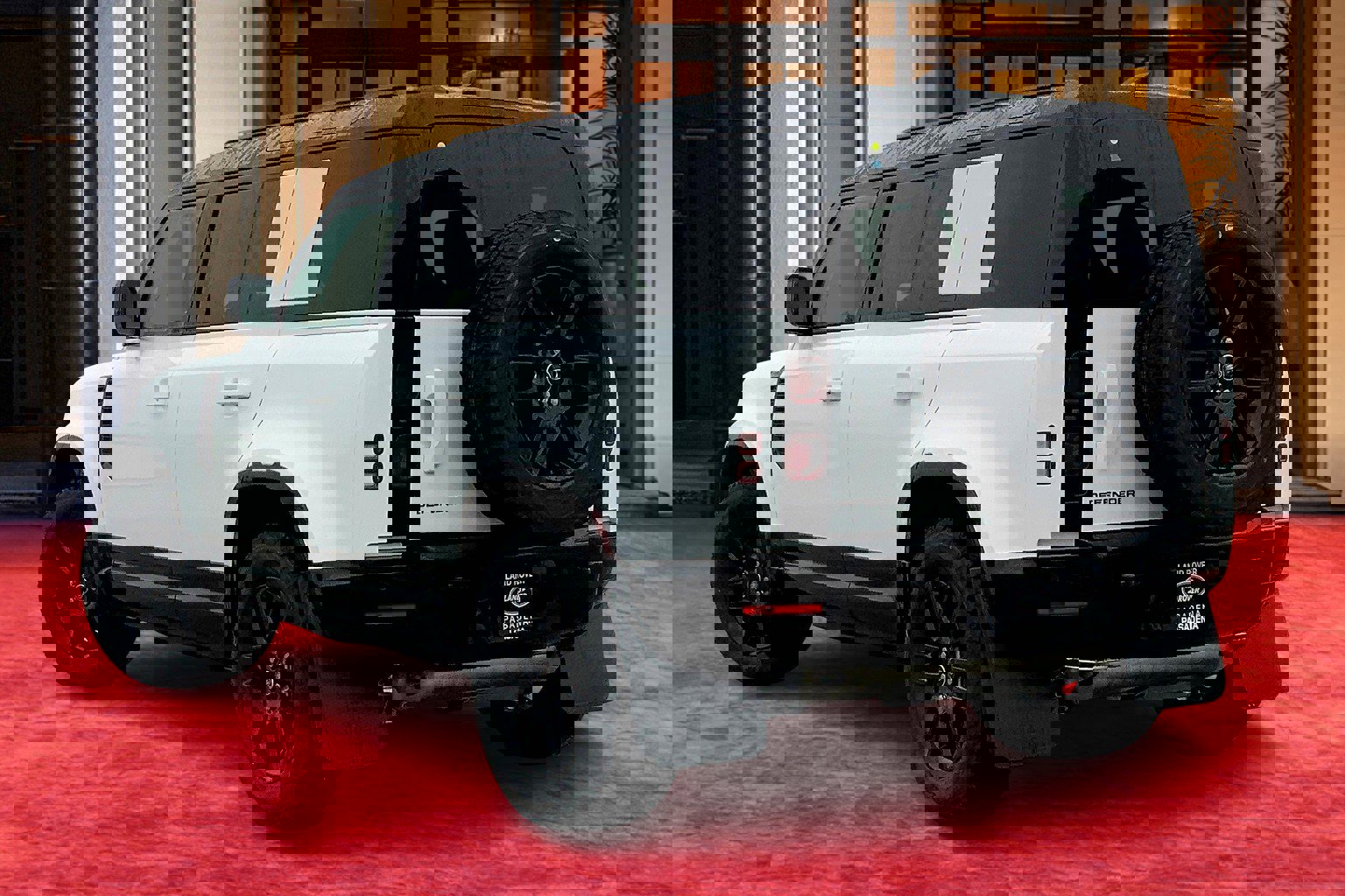 2025 Land Rover Defender 110 X-Dynamic SE photo 3