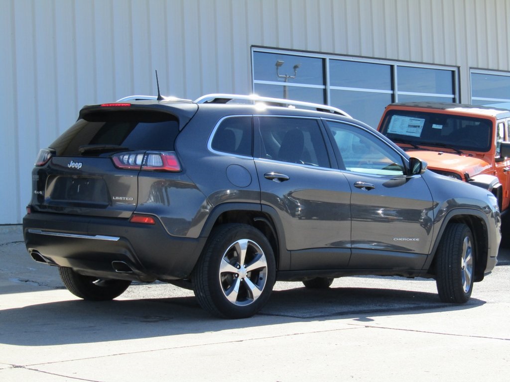 2019 Jeep Cherokee Limited photo 2