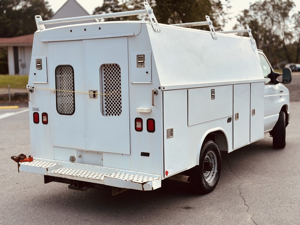 2012 Ford E-350 photo 4
