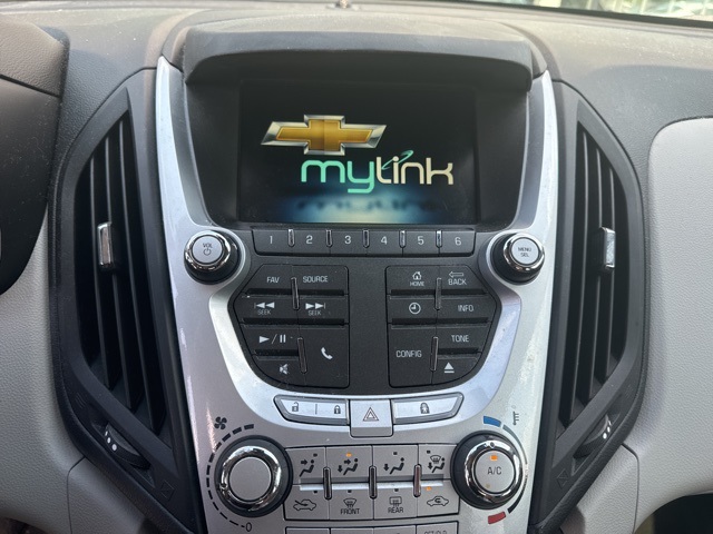 2015 Chevrolet Equinox LT photo 7