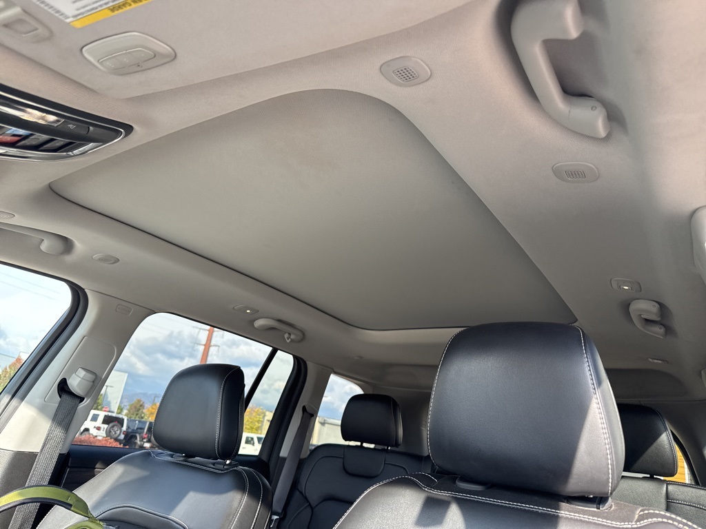 2024 Jeep Cherokee 4xe Base photo 3