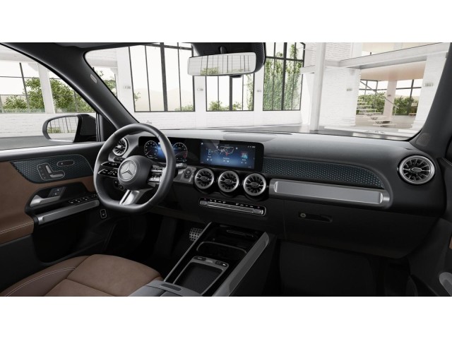 2025 Mercedes Benz GLB 250 photo 6
