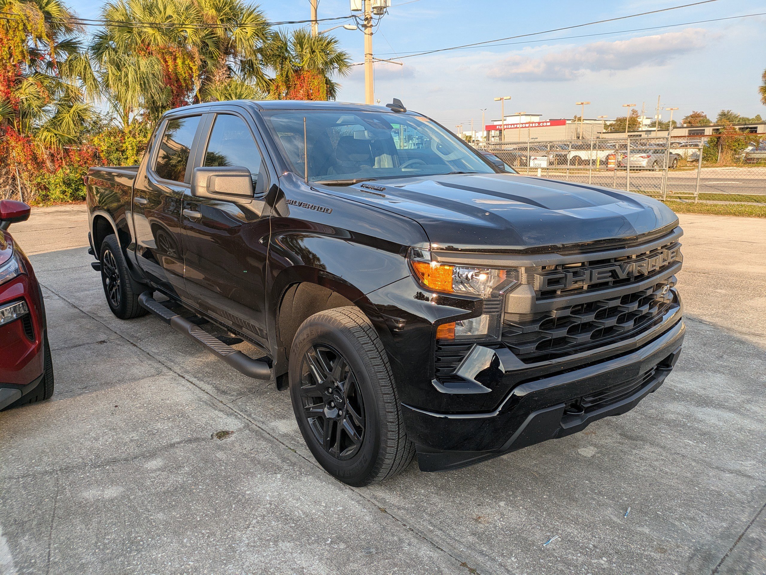 2025 Chevrolet Silverado 1500 Custom
