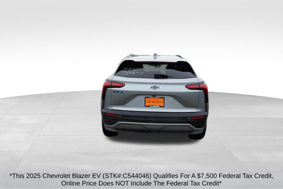 2025 Chevrolet Blazer EV 2LT Sport photo 4