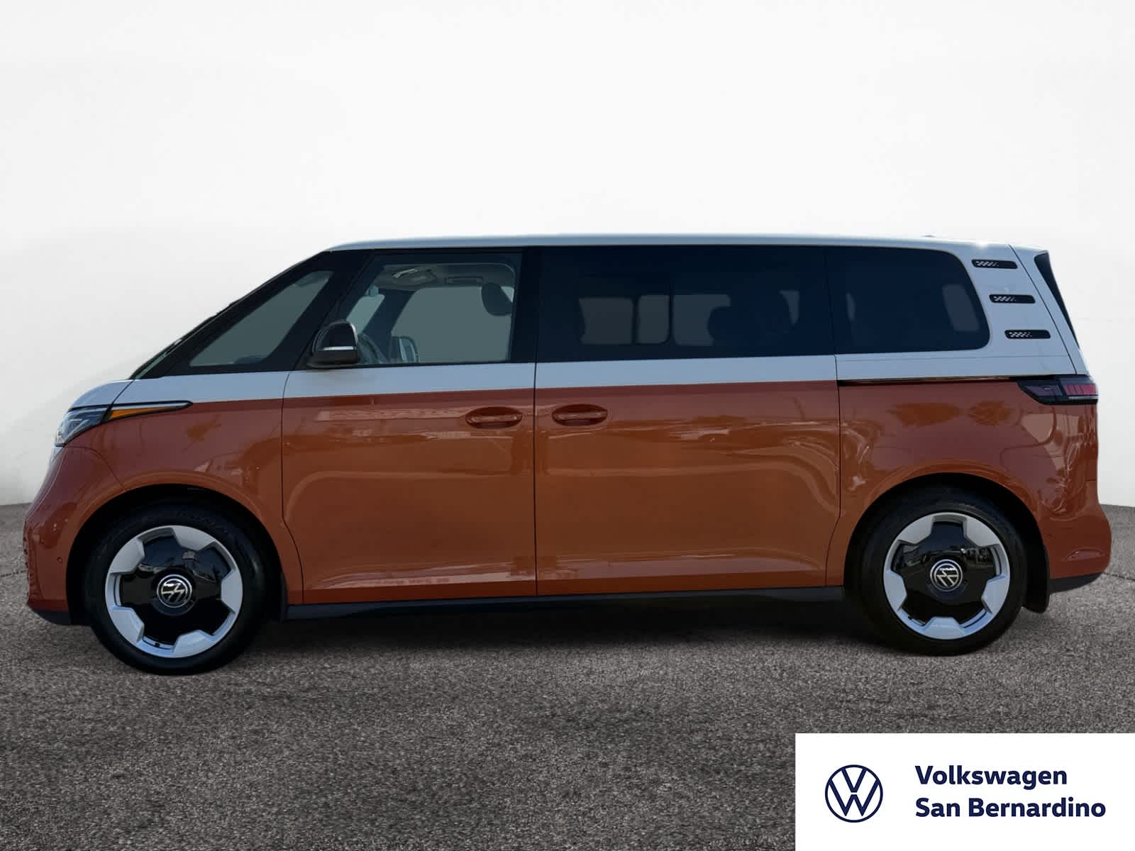 2025 Volkswagen ID. Buzz Pro Plus photo 2