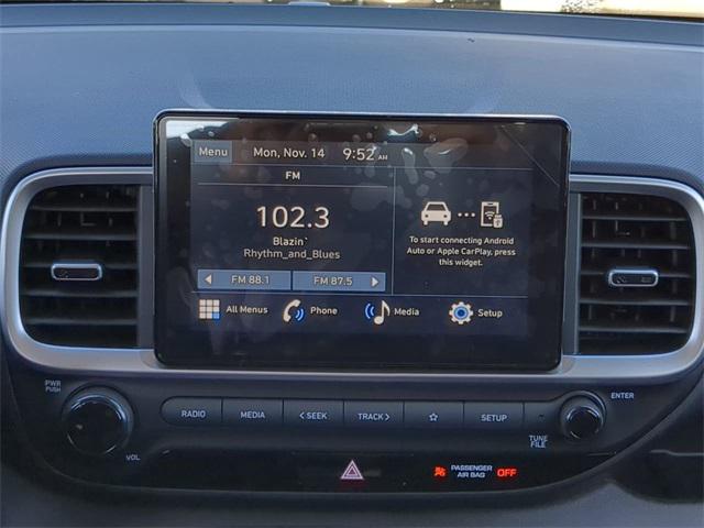 2025 Hyundai Venue SE photo 16