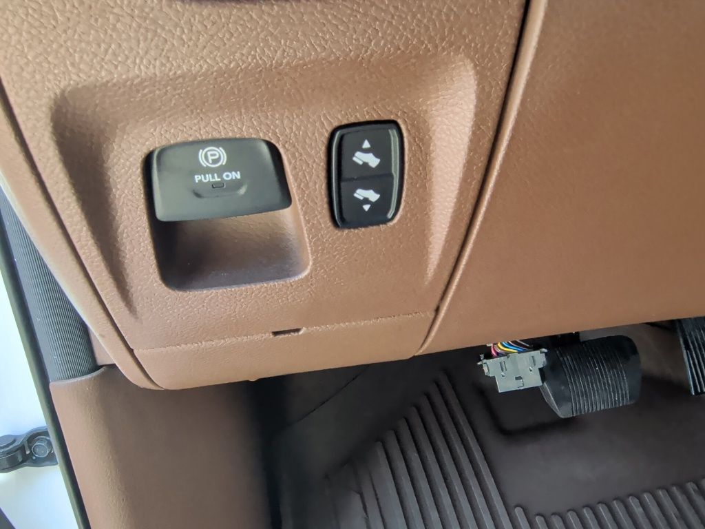 2021 Ram 1500 Laramie photo 15